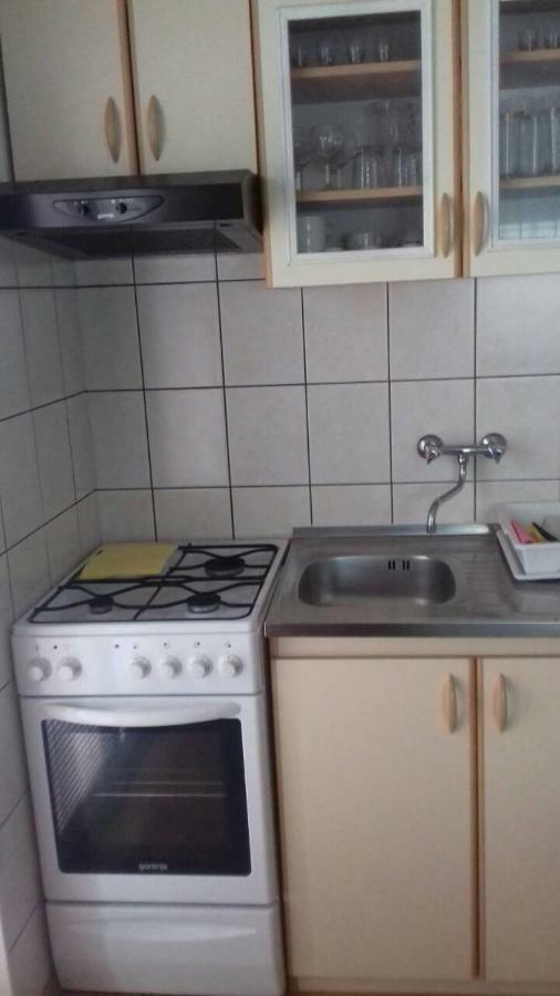 Apartmani Misak Vrsi Exteriör bild