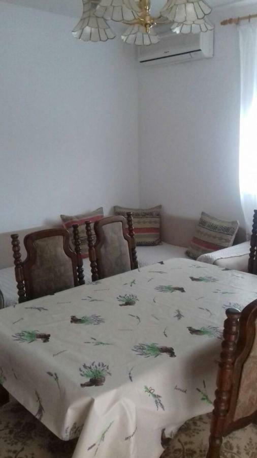 Apartmani Misak Vrsi Exteriör bild