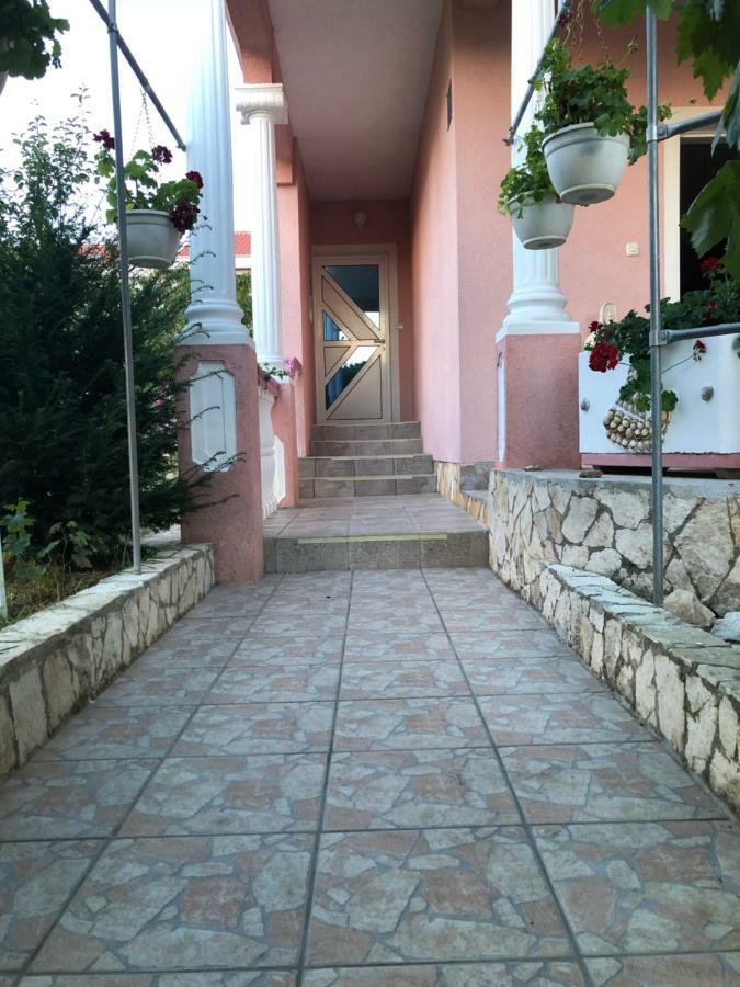 Apartmani Misak Vrsi Exteriör bild