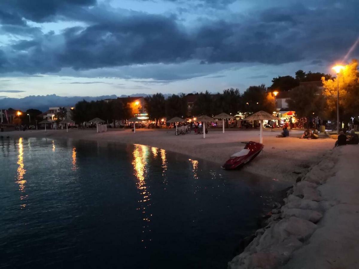 Apartmani Misak Vrsi Exteriör bild