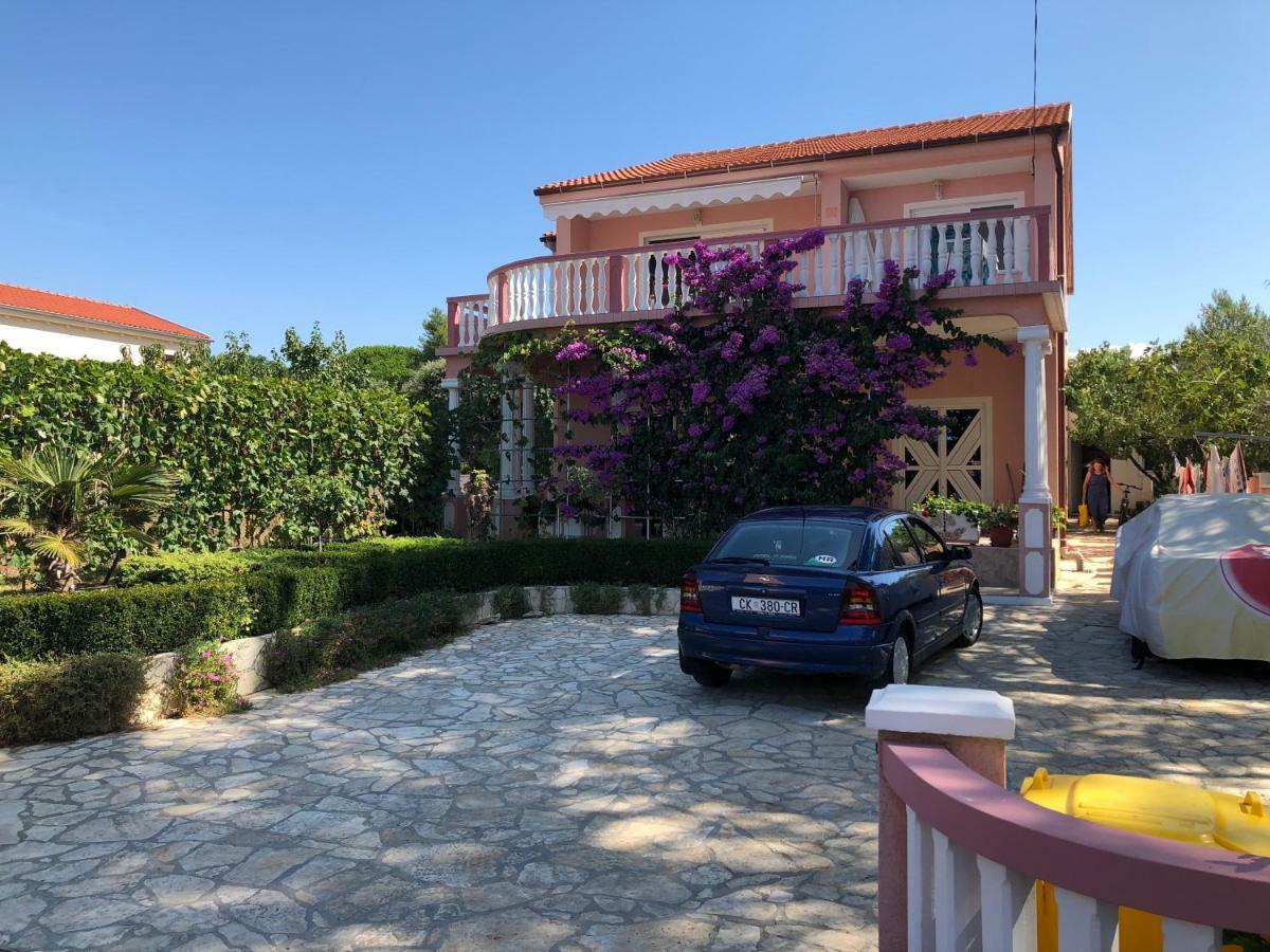 Apartmani Misak Vrsi Exteriör bild