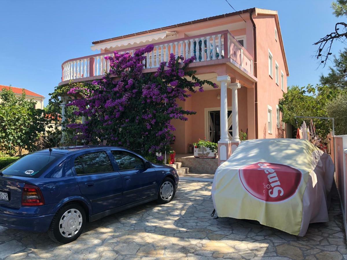 Apartmani Misak Vrsi Exteriör bild